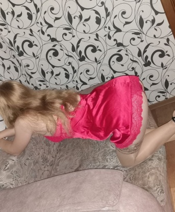 Изысканная красотка со страстным нравом приглашает в уютное гнездышко. Помогу тебе расслабиться и погрузиться в мир наслаждения. Жду звонка! 6379, 22 года